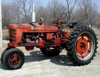 [Photo: 1950 Farmall H]